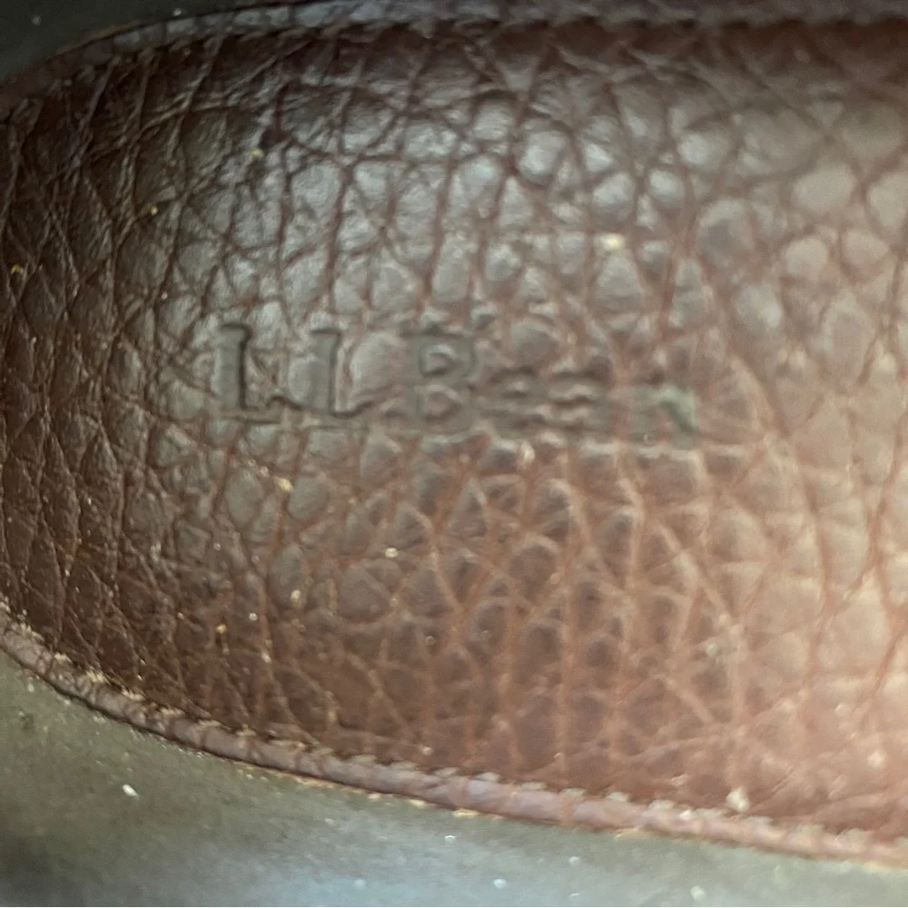 LL Bean Brown Leather Boat Shoes Men's Size 8 EE Wide Distressed
